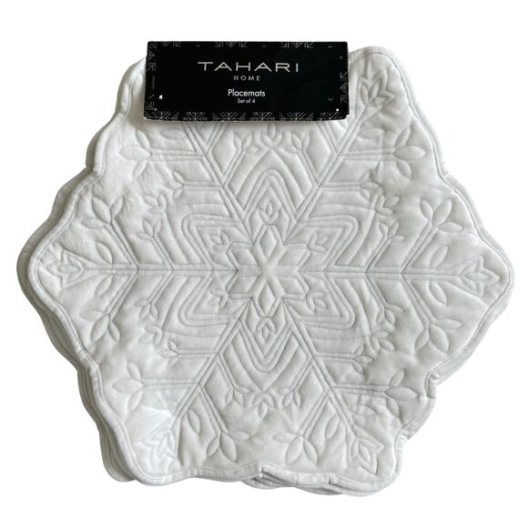 Tahari Home White Snowflake Velvet Placemats Set of 4 Christmas Holiday NEW - Picture 1 of 9